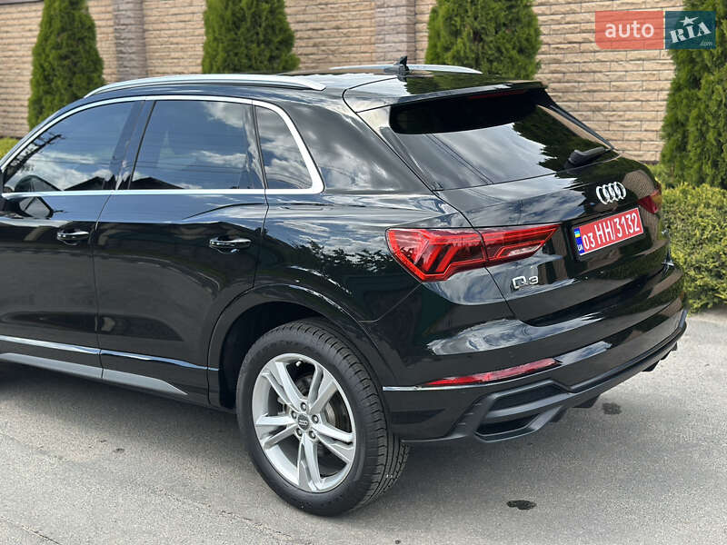 Позашляховик / Кросовер Audi Q3 2019 в Вінниці