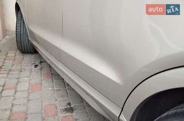 Внедорожник / Кроссовер Audi Q3 2016 в 