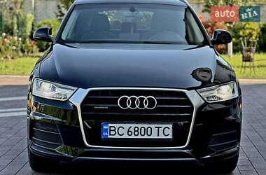 Позашляховик / Кросовер Audi Q3 2016 в 