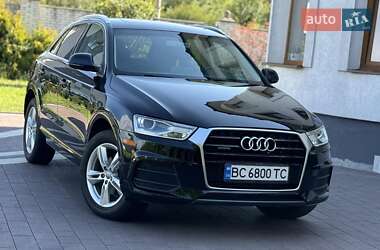 Позашляховик / Кросовер Audi Q3 2016 в 