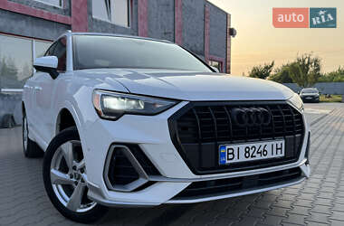 Внедорожник / Кроссовер Audi Q3 2019 в 