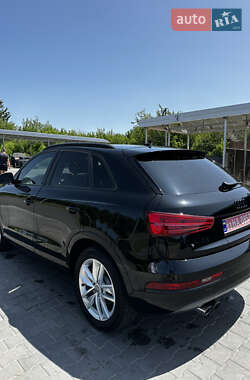 Внедорожник / Кроссовер Audi Q3 2016 в 