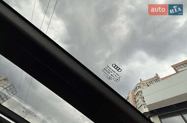 Внедорожник / Кроссовер Audi Q3 2017 в 