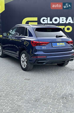 Внедорожник / Кроссовер Audi Q3 2020 в 