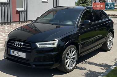 Внедорожник / Кроссовер Audi Q3 2017 в 