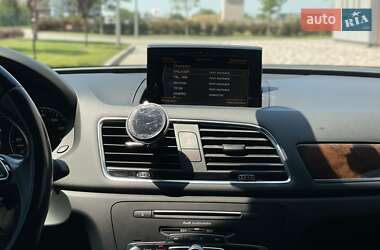 Внедорожник / Кроссовер Audi Q3 2017 в 
