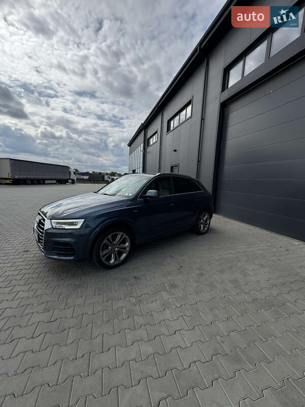 Внедорожник / Кроссовер Audi Q3 2015 в Луцке
