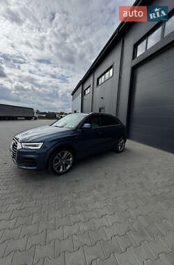 Внедорожник / Кроссовер Audi Q3 2015 в 