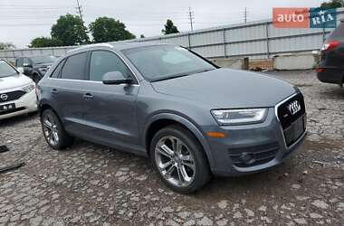 Внедорожник / Кроссовер Audi Q3 2015 в 