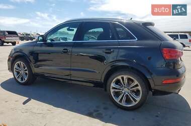 Позашляховик / Кросовер Audi Q3 2016 в 
