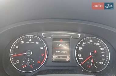 Позашляховик / Кросовер Audi Q3 2016 в 