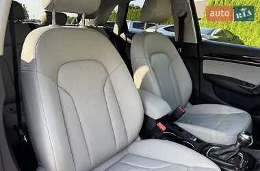 Внедорожник / Кроссовер Audi Q3 2014 в 