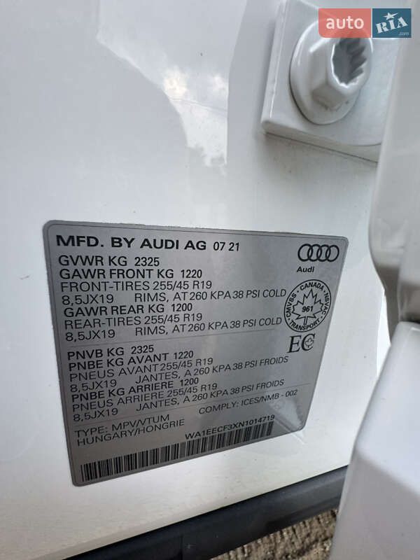Внедорожник / Кроссовер Audi Q3 2021 в Одессе
