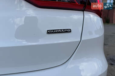 Внедорожник / Кроссовер Audi Q3 2021 в 