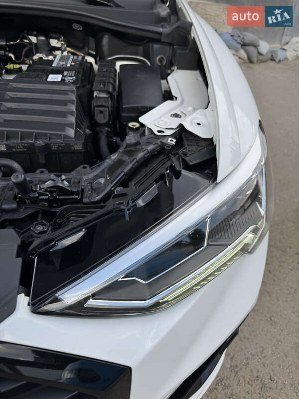 Внедорожник / Кроссовер Audi Q3 2021 в Одессе