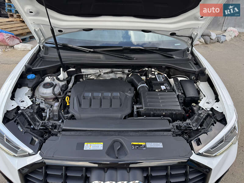 Внедорожник / Кроссовер Audi Q3 2021 в Одессе