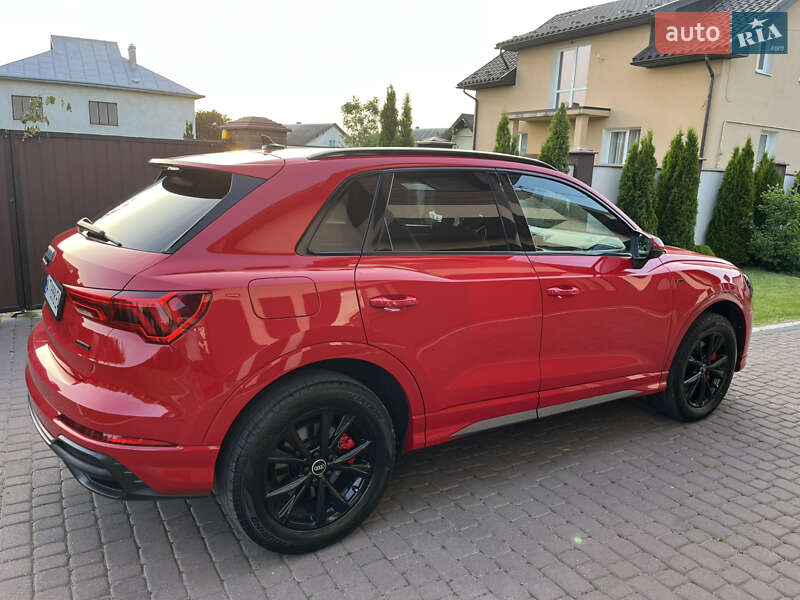 Позашляховик / Кросовер Audi Q3 2021 в Івано-Франківську