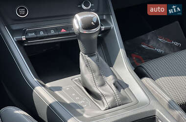 Внедорожник / Кроссовер Audi Q3 2020 в 