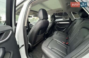Внедорожник / Кроссовер Audi Q3 2017 в 