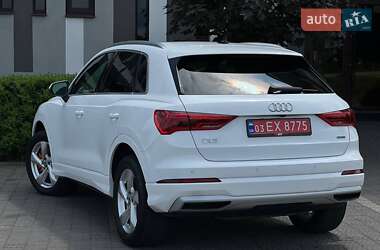 Внедорожник / Кроссовер Audi Q3 2020 в 