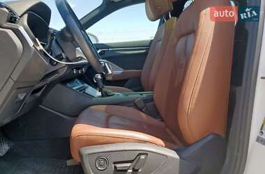 Внедорожник / Кроссовер Audi Q3 2020 в 