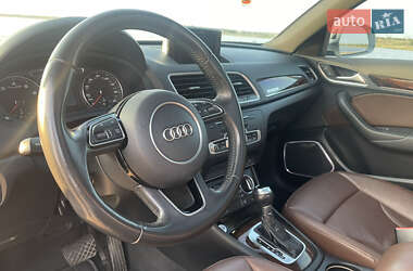 Внедорожник / Кроссовер Audi Q3 2016 в 
