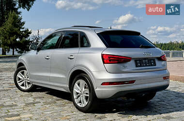 Внедорожник / Кроссовер Audi Q3 2016 в 