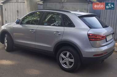 Внедорожник / Кроссовер Audi Q3 2015 в 