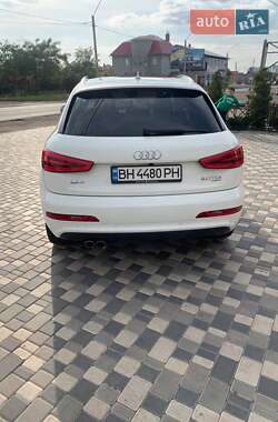 Внедорожник / Кроссовер Audi Q3 2012 в 