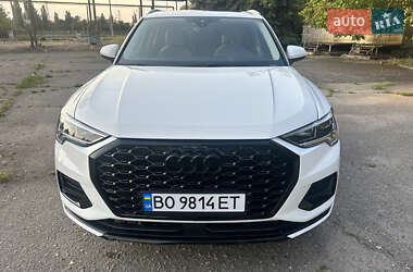 Внедорожник / Кроссовер Audi Q3 2019 в 