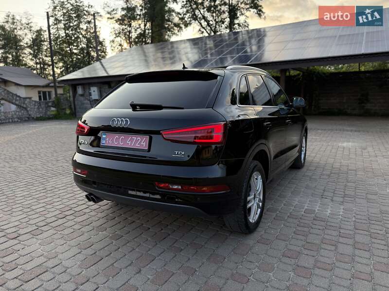 Внедорожник / Кроссовер Audi Q3 2016 в Калуше