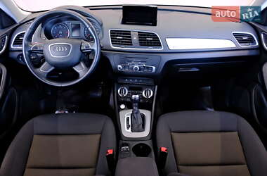Внедорожник / Кроссовер Audi Q3 2015 в 