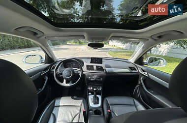 Внедорожник / Кроссовер Audi Q3 2015 в 