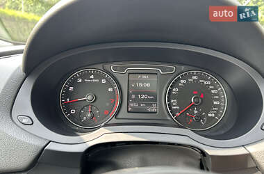 Внедорожник / Кроссовер Audi Q3 2015 в 
