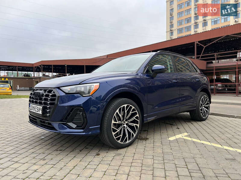Внедорожник / Кроссовер Audi Q3 2020 в Одессе