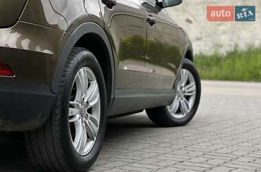 Внедорожник / Кроссовер Audi Q3 2012 в 