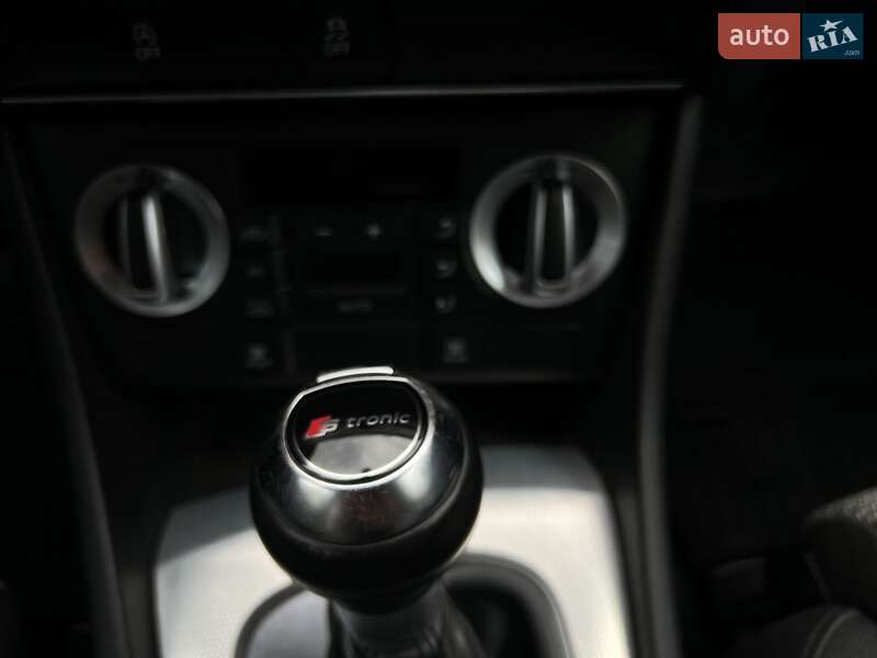 Внедорожник / Кроссовер Audi Q3 2012 в Львове фото 24 Внедорожник / Кроссовер Audi Q3 2012 в Львове