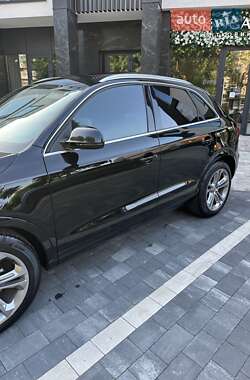 Внедорожник / Кроссовер Audi Q3 2014 в 