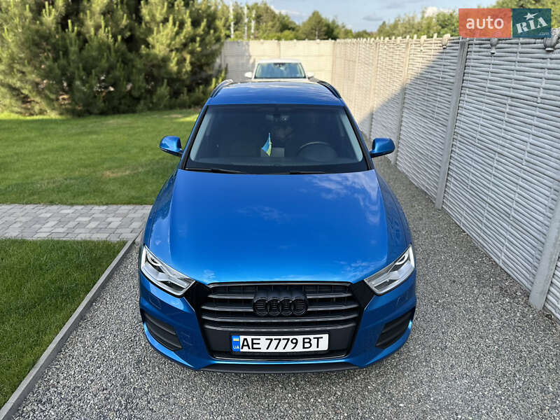 Позашляховик / Кросовер Audi Q3 2016 в Дніпрі