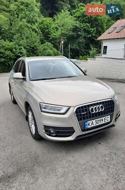 Внедорожник / Кроссовер Audi Q3 2013 в Киеве