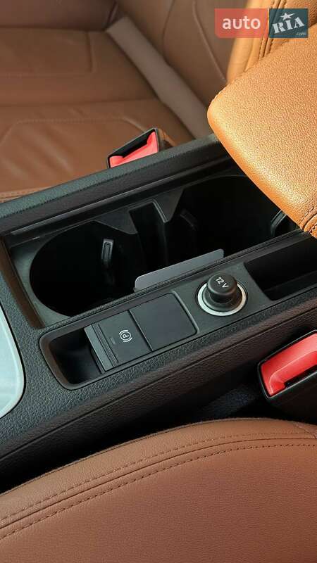 Внедорожник / Кроссовер Audi Q3 2021 в Ровно