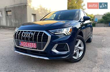 Внедорожник / Кроссовер Audi Q3 2019 в Днепре