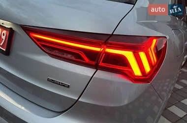 Внедорожник / Кроссовер Audi Q3 2019 в 