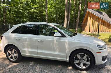 Внедорожник / Кроссовер Audi Q3 2015 в 