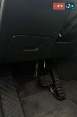 Внедорожник / Кроссовер Audi Q3 2015 в 