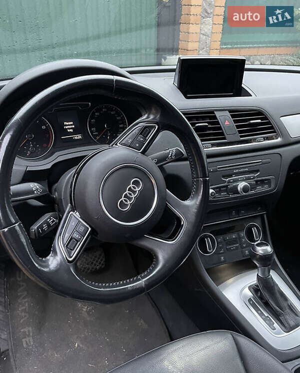 Внедорожник / Кроссовер Audi Q3 2017 в Львове