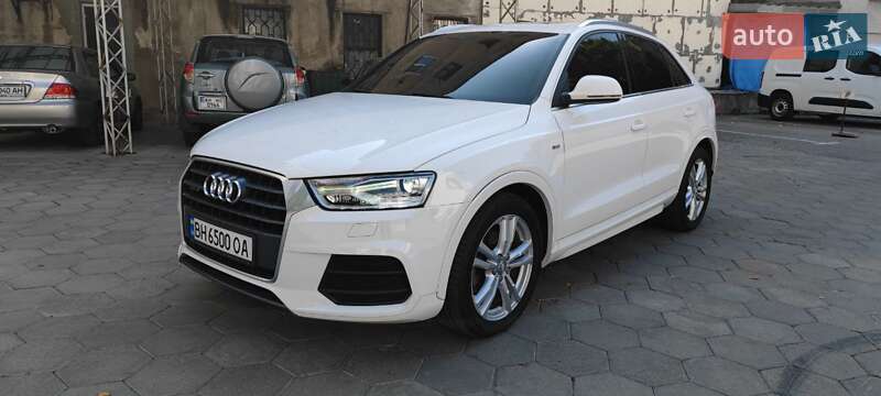 Внедорожник / Кроссовер Audi Q3 2012 в 