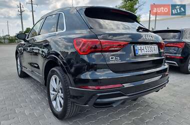 Внедорожник / Кроссовер Audi Q3 2021 в 