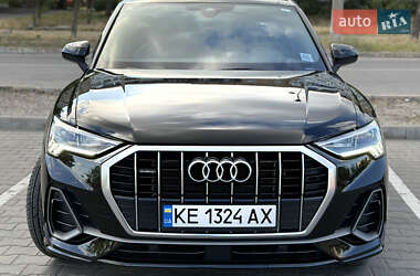 Внедорожник / Кроссовер Audi Q3 2023 в 