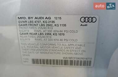 Внедорожник / Кроссовер Audi Q3 2015 в 